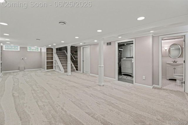 4427 Groveland Avenue, Royal Oak, MI 48073