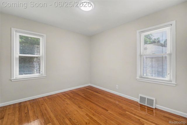 4427 Groveland Avenue, Royal Oak, MI 48073