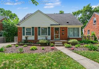 4427 Groveland Avenue, Royal Oak, MI 48073
