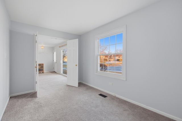 523 Bridle Trail, Wheeling, IL 60090