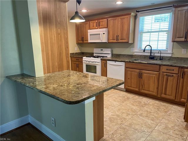 223 E Lorengo AVE, Norfolk, VA 23503