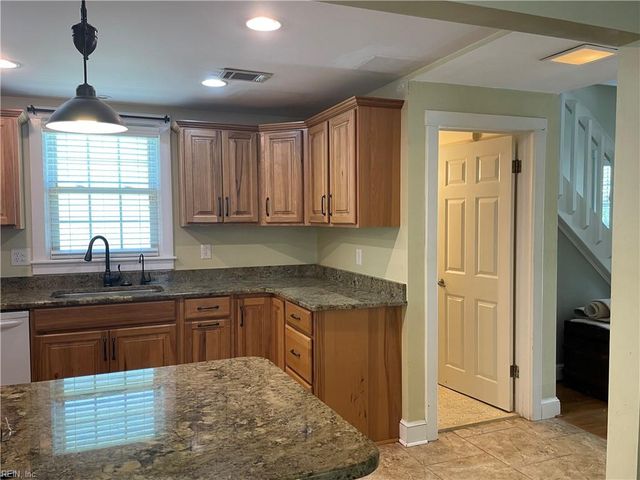 223 E Lorengo AVE, Norfolk, VA 23503