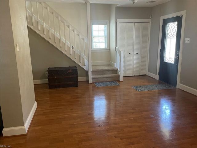 223 E Lorengo AVE, Norfolk, VA 23503