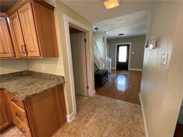 223 E Lorengo AVE, Norfolk, VA 23503