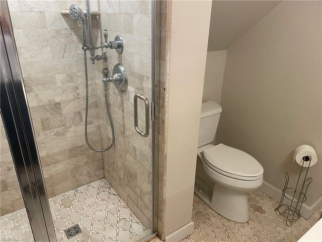 223 E Lorengo AVE, Norfolk, VA 23503