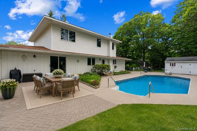 27 Margaret Road, Monroe, NY 10950