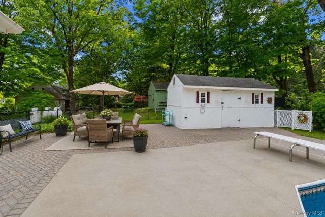 27 Margaret Road, Monroe, NY 10950