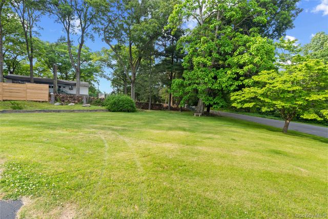 27 Margaret Road, Monroe, NY 10950