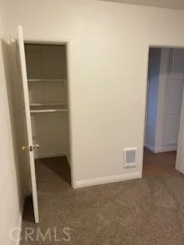 2517 E Madison Street, Long Beach, CA 90810