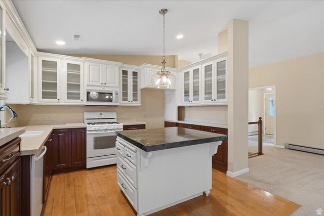 2465 E WOODLAND DR, Ogden, UT 84403