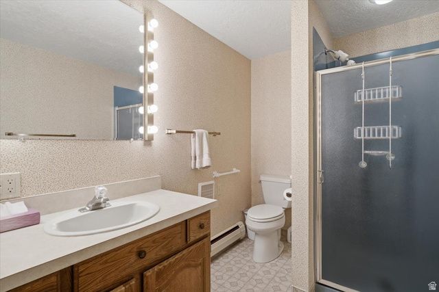 2465 E WOODLAND DR, Ogden, UT 84403