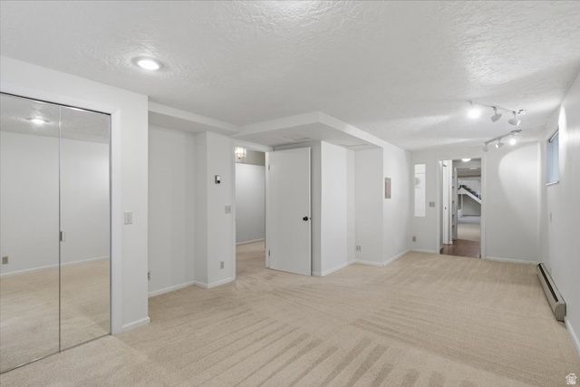 2465 E WOODLAND DR, Ogden, UT 84403