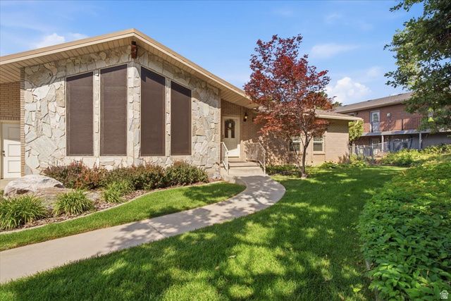 2465 E WOODLAND DR, Ogden, UT 84403