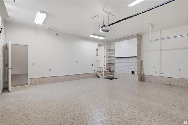2465 E WOODLAND DR, Ogden, UT 84403