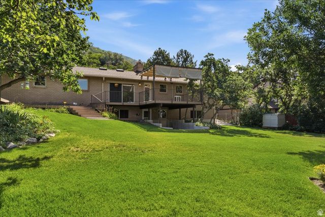 2465 E WOODLAND DR, Ogden, UT 84403