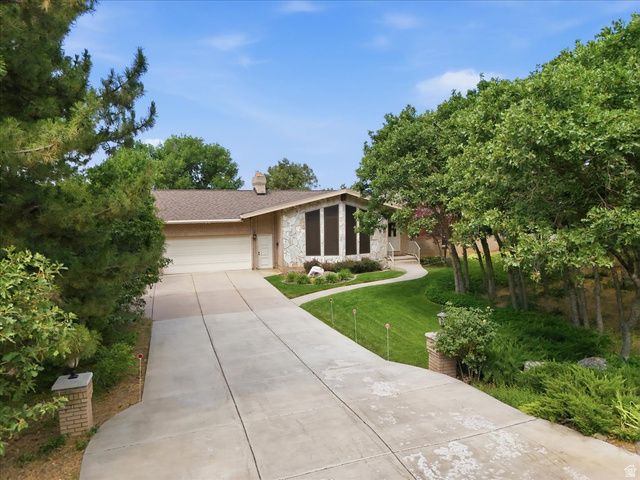 2465 E WOODLAND DR, Ogden, UT 84403
