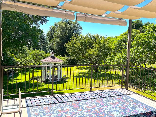 2465 E WOODLAND DR, Ogden, UT 84403