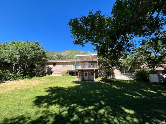 2465 E WOODLAND DR, Ogden, UT 84403