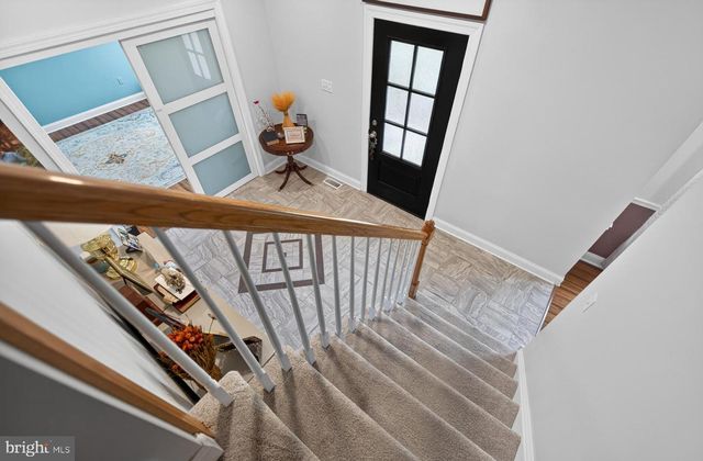 210 JORDAN DR, Gilbertsville, PA 19525