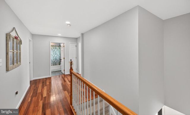 210 JORDAN DR, Gilbertsville, PA 19525
