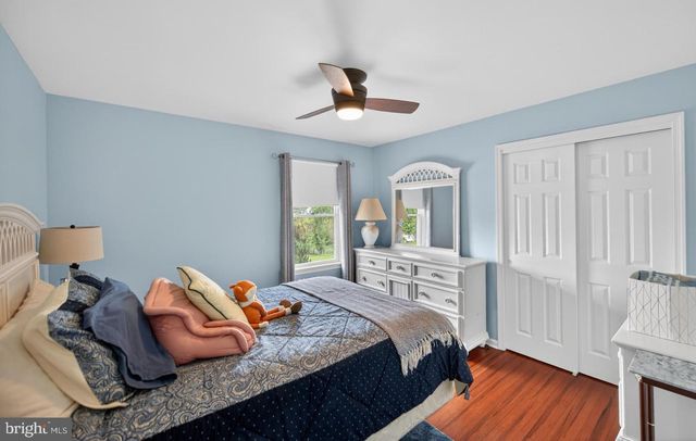 210 JORDAN DR, Gilbertsville, PA 19525
