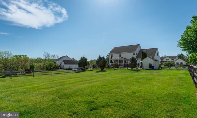 210 JORDAN DR, Gilbertsville, PA 19525