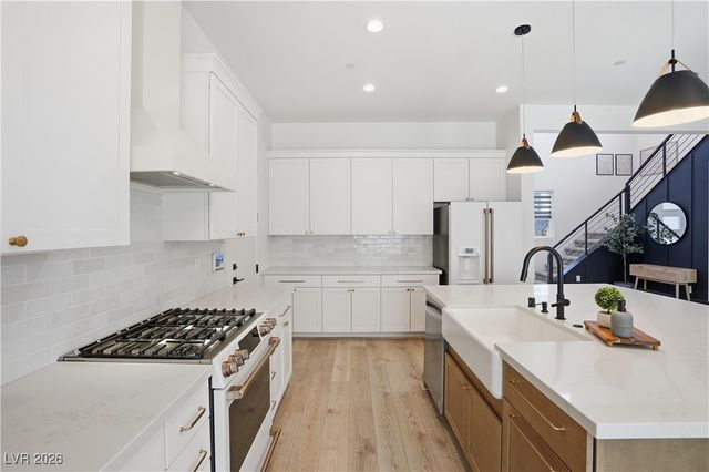 10125 Pleasant Knoll Avenue, Las Vegas, NV 89166