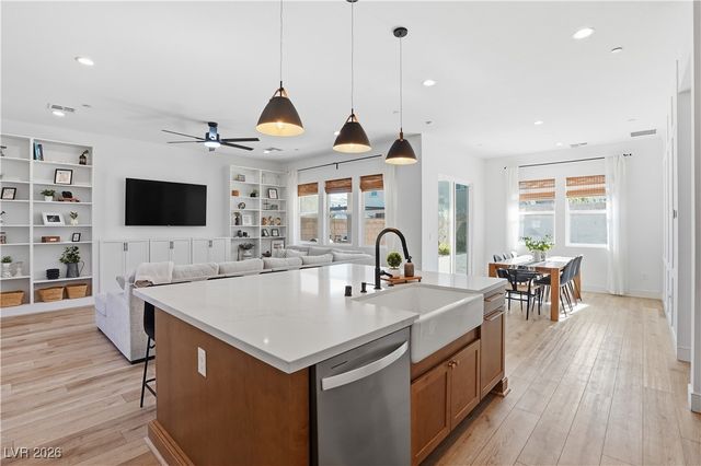 10125 Pleasant Knoll Avenue, Las Vegas, NV 89166