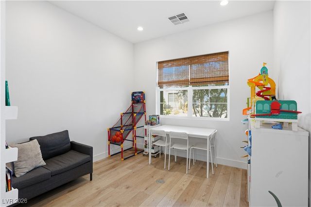 10125 Pleasant Knoll Avenue, Las Vegas, NV 89166