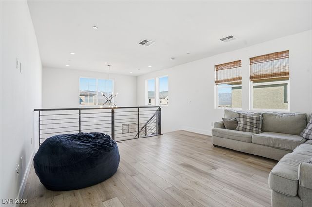 10125 Pleasant Knoll Avenue, Las Vegas, NV 89166