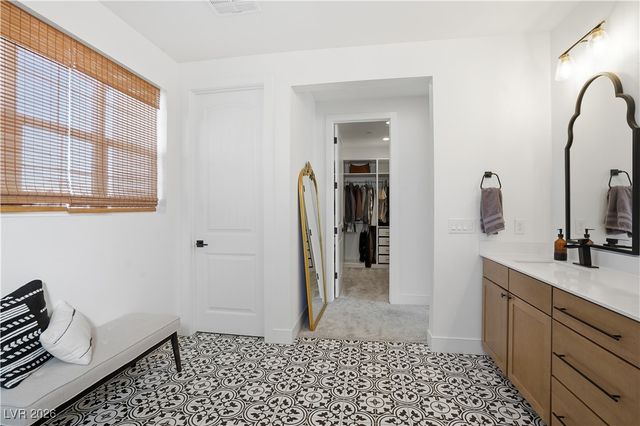 10125 Pleasant Knoll Avenue, Las Vegas, NV 89166