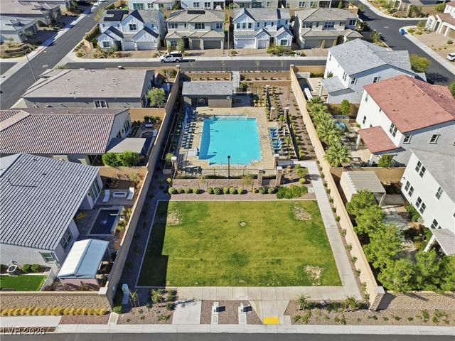 10125 Pleasant Knoll Avenue, Las Vegas, NV 89166