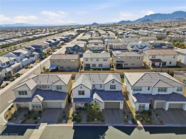 10125 Pleasant Knoll Avenue, Las Vegas, NV 89166