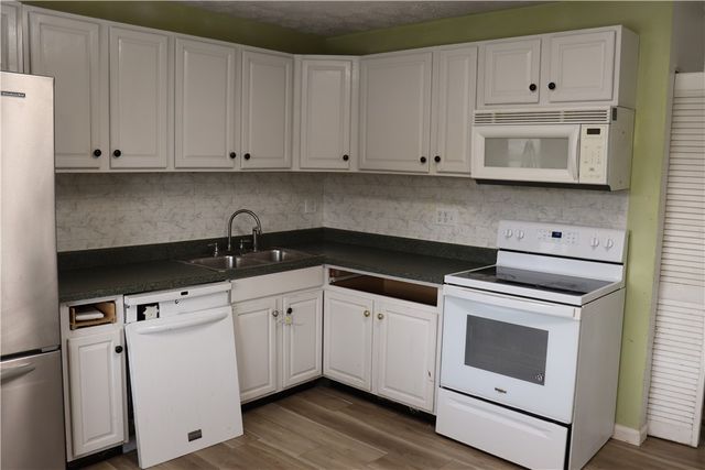 1955 Roxbury Drive, Xenia, OH 45385