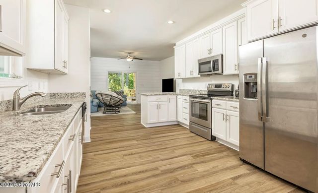 116 Rollingwood Circle, Sneads Ferry, NC 28460