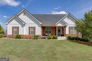 363 Durham Drive, Hoschton, GA 30548