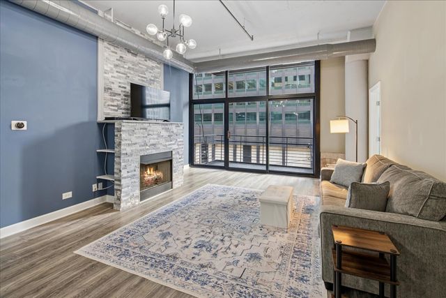 130 S Canal Street 316, Chicago, IL 60606