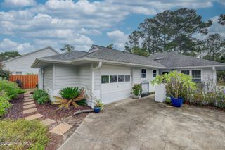 124 Holly Tree Lane, Hampstead, NC 28443