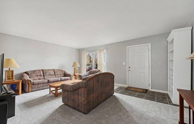 1817 Carlisle Court 1817, Schaumburg, IL 60194