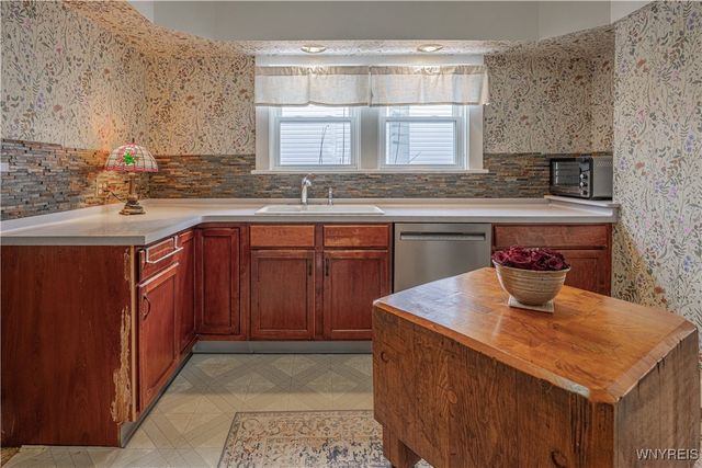 26 Maple Street, Lockport City, NY 14094