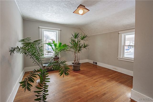 26 Maple Street, Lockport City, NY 14094