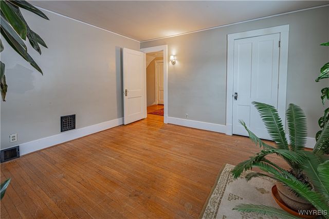 26 Maple Street, Lockport City, NY 14094