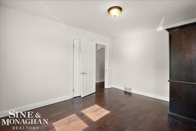 20602 Powers Street, Dearborn Heights, MI 48125