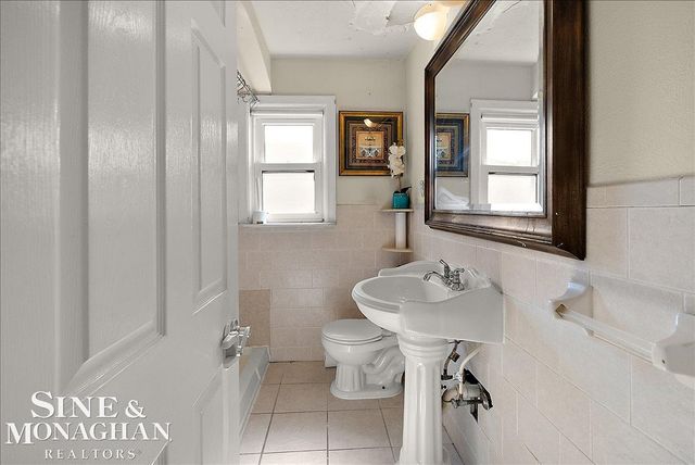 20602 Powers Street, Dearborn Heights, MI 48125