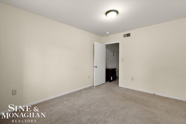20602 Powers Street, Dearborn Heights, MI 48125