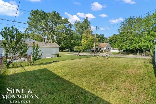 20602 Powers Street, Dearborn Heights, MI 48125