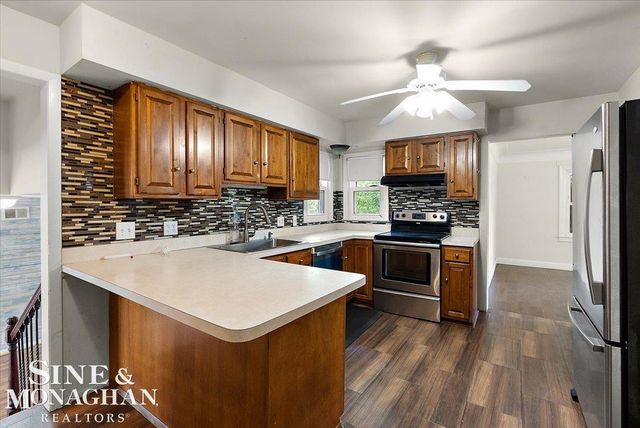 20602 Powers Street, Dearborn Heights, MI 48125