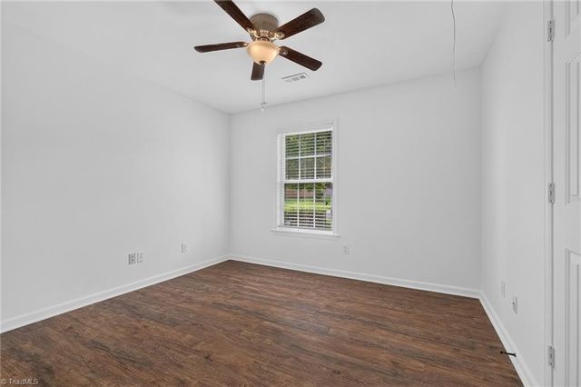 1745 Beeson Park Lane, Kernersville, NC 27284