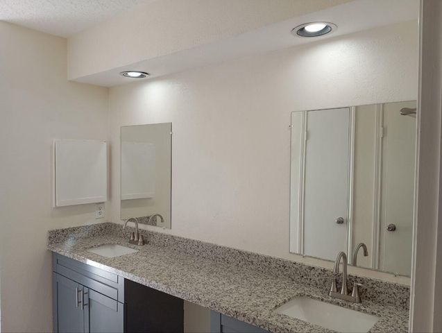6922 Brabant Court, Houston, TX 77088