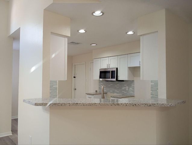 6922 Brabant Court, Houston, TX 77088